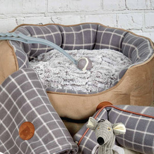 Grey Checked Oval Dog Bed